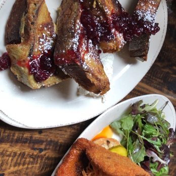 Sorellina - Spicy chicken sandwich, French toast - Wine Bars Near Me - Hoboken, New Jersey Sorellina - Spicy chicken sandwich, French toast - Wine Bars Near Me - Hoboken, New Jersey