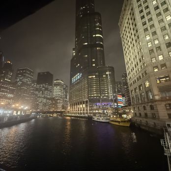 Chicago Riverwalk - Landmarks & Historical Buildings Near Me - Chicago, Illinois