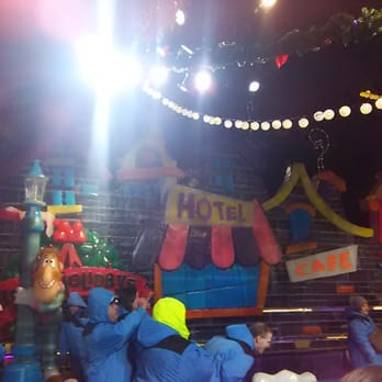 ICE! - Frosty on Ice! 12/1/14 - Amusement Parks Near Me - Grapevine, Texas ICE! - Frosty on Ice! 12/1/14 - Amusement Parks Near Me - Grapevine, Texas