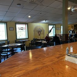 Ziti's Italian Trattoria - Interior