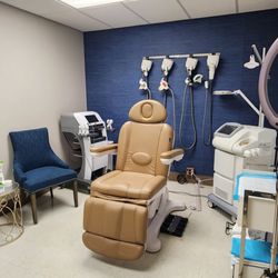 Meridian Primary Care - Aesthetics treatment room