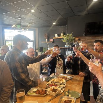 Hops & Sessions - Beer Bar Near Me - Livermore, California