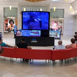 Mall Del Norte - Rest area w tv.....