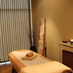 Holistic Haven - Massage room