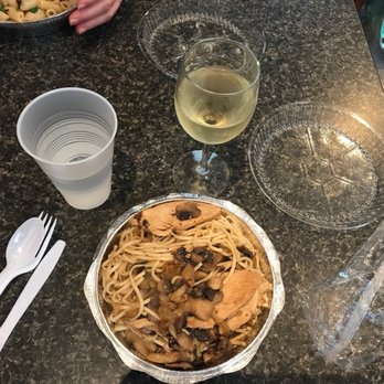 Bombolini Pasta - Chicken Marsala and white wine - Italian Near Me - Richmond, Virginia