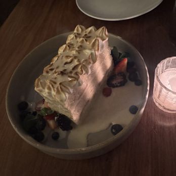 Blanco Colima - Three Mill Cake (Tres Leches) - International Near Me - México, D.F., DIF Blanco Colima - Three Mill Cake (Tres Leches) - International Near Me - México, D.F., DIF