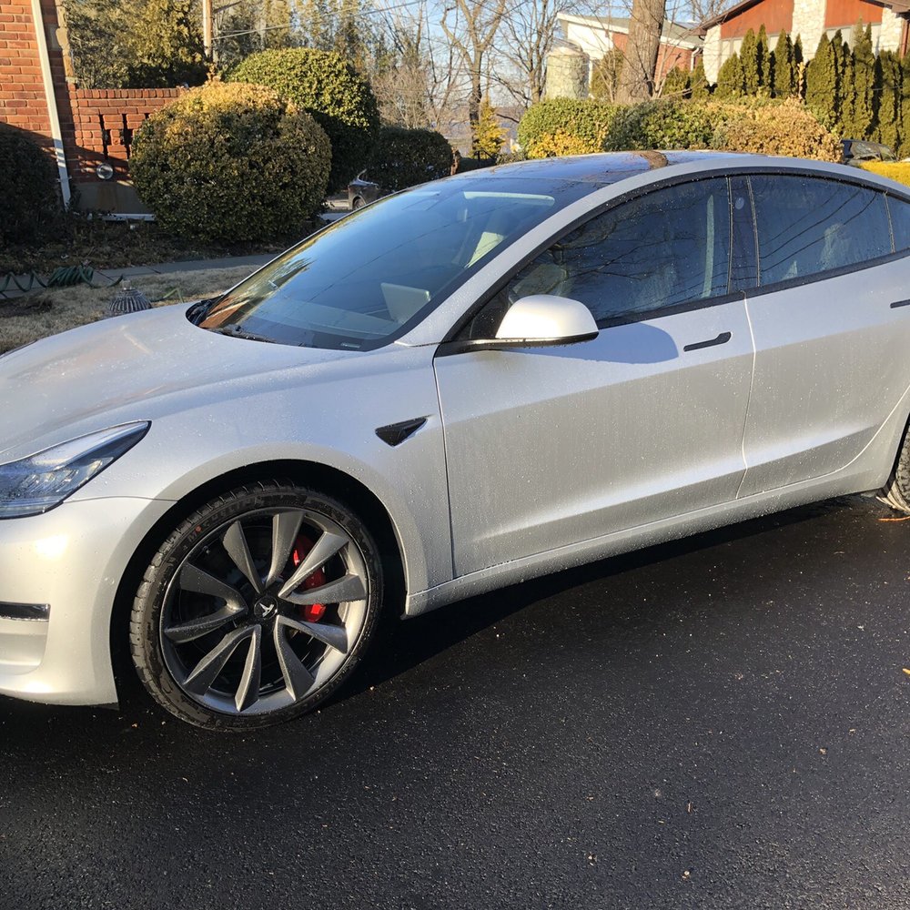 illmatic Wraps - Satin silver hides all dirt and salt from the winter blues - Auto Detailing Near Me - Hackensack, New Jersey
