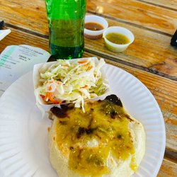 Pupuseria La Chicana - Combo Pupusas w. Mexican Sprite