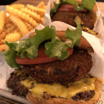 Shake Shack Upper West Side - Fast Food Near Me - New York, New York Shake Shack Upper West Side - Fast Food Near Me - New York, New York