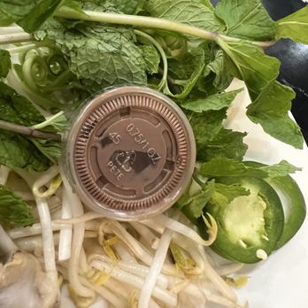 Pho Que Huong - A little bit of magic sauce. - Vietnamese Near Me - Honolulu, Hawaii