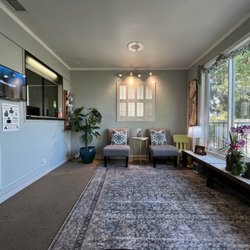Maria Kim DMD - Waiting room
