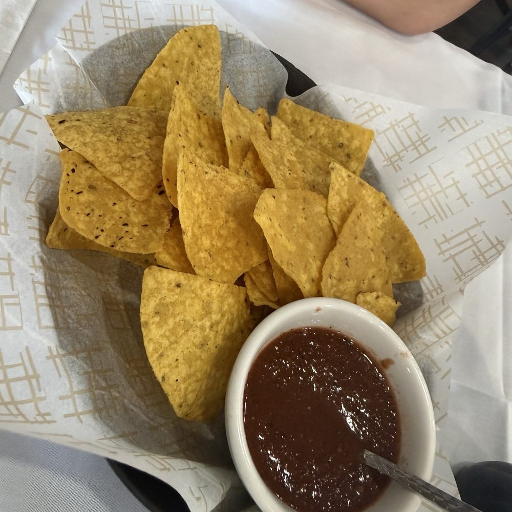 Cielo Mexican Grill - Chips - Mexican Near Me - Schaumburg, Illinois