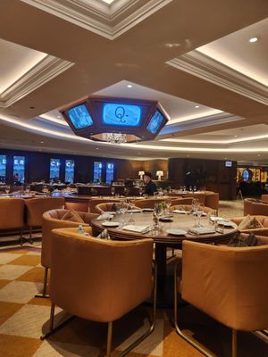 Queenie’s Supper Club by null