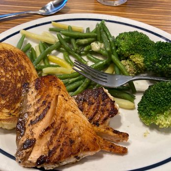 IHOP - NEW All-Natural Salmon with broccoli and green beans - Breakfast & Brunch Near Me - Sherwood, Oregon IHOP - NEW All-Natural Salmon with broccoli and green beans - Breakfast & Brunch Near Me - Sherwood, Oregon