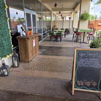 Bella Luna Ristorante - Entrance - Italian Near Me - Goodyear, Arizona Bella Luna Ristorante - Entrance - Italian Near Me - Goodyear, Arizona