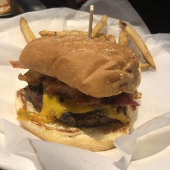 Yard House - Classic Cheese* - New American Near Me - Austin, Texas Yard House - Classic Cheese* - New American Near Me - Austin, Texas