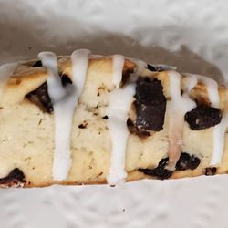 Seven Oaks Coffee - Cherry Chocolate Scone