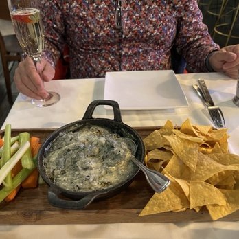 Stella Luna - Superb artichoke dip! - Breakfast & Brunch Near Me - Big Bear Lake, California Stella Luna - Superb artichoke dip! - Breakfast & Brunch Near Me - Big Bear Lake, California