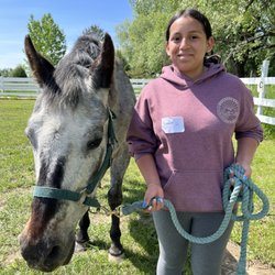 Pony Power - Sweet new friends at day camp