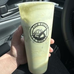 Matcha with crumberlee sauce