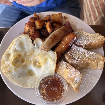 The Brownstone Cafe - French toast with sausage, egg and seasoned potatoes - New American Near Me - Fullerton, California