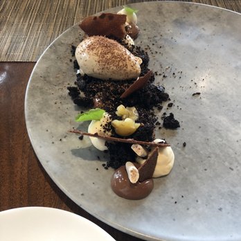 Canoe - Chocolate mousse - Canadian (New) Near Me - Toronto, Ontario