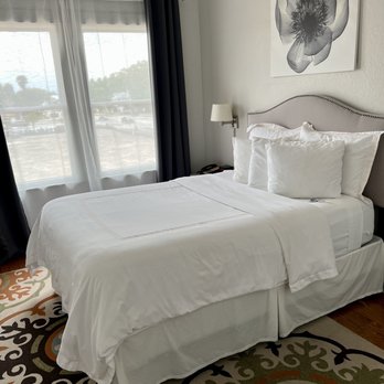 Artisan Downtown - Hotels Near Me - DeLand, Florida Artisan Downtown - Hotels Near Me - DeLand, Florida