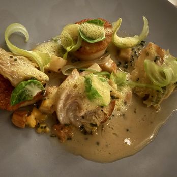 Nine-Ten - Pan Seared Maine Scallops - Bars Near Me - La Jolla, California Nine-Ten - Pan Seared Maine Scallops - Bars Near Me - La Jolla, California