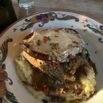 Terrapin Restaurant - Braised short ribs with cheese crostini, spinach and mashed potatoes. - New American Near Me - Rhinebeck, New York Terrapin Restaurant - Braised short ribs with cheese crostini, spinach and mashed potatoes. - New American Near Me - Rhinebeck, New York