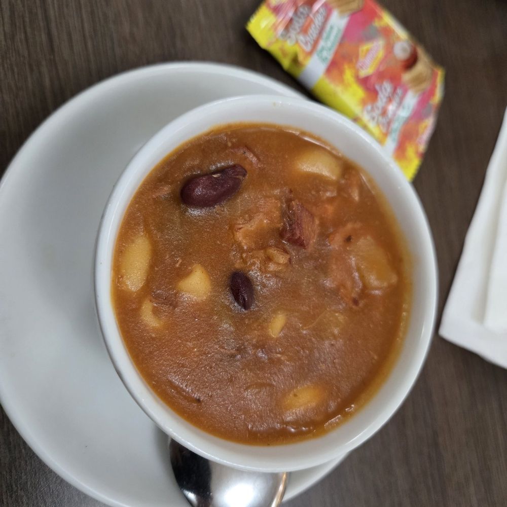 Zippy's Makiki - bean soup - Diners Near Me - Honolulu, Hawaii Zippy's Makiki - bean soup - Diners Near Me - Honolulu, Hawaii