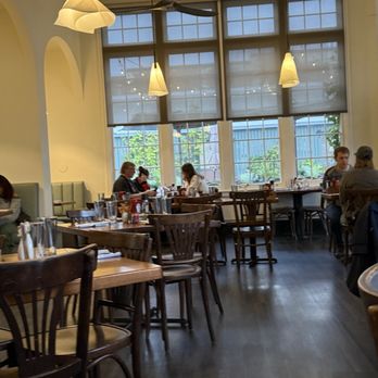 Bowood by Niche - Interior - Breakfast & Brunch Near Me - Saint Louis, Missouri