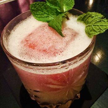 Yardbird - F.W. Southside: Hendricks, a bit of Tito's, lemon, mint, and a Fresno chile soaked watermelon cube. SO GOOD. - Southern Near Me - Las Vegas, Nevada