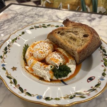 Elephantine - Turkish Poached Eggs - Cafes Near Me - Boston, Massachusetts