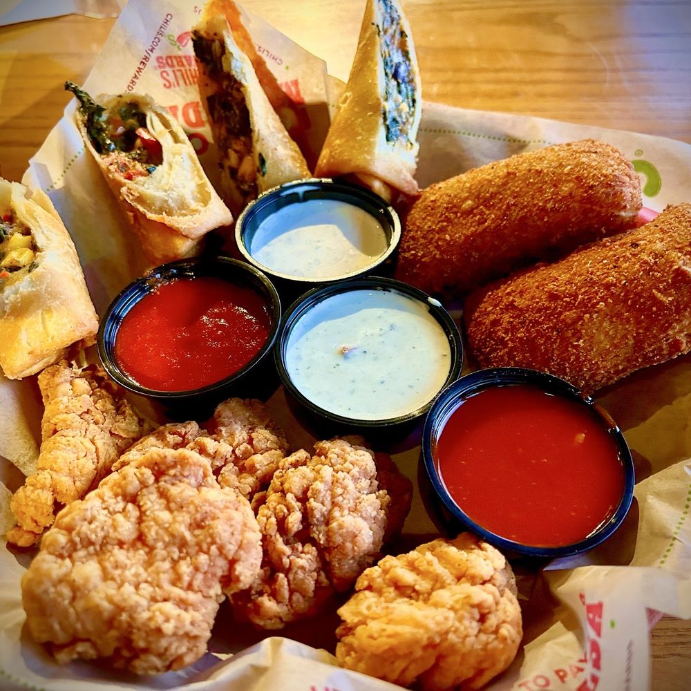 Chili's - Triple dipper with egg rolls, mozzarella sticks, and boneless chicken wings ~$16.50 My fav combo - Bars Near Me - Omaha, Nebraska Chili's - Triple dipper with egg rolls, mozzarella sticks, and boneless chicken wings ~$16.50 My fav combo - Bars Near Me - Omaha, Nebraska