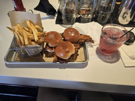 Bar Louie - Oakbrook Terrace by null