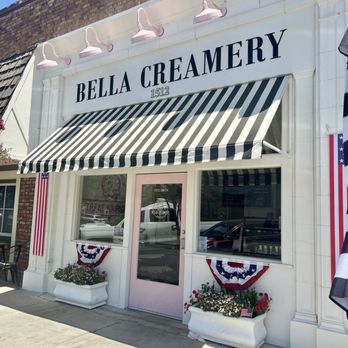 Bella Creamery - Store front - Ice Cream & Frozen Yogurt Near Me - Kingsburg, California