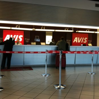 Avis - Rental counter - Car Rental Near Me - Oakland, California
