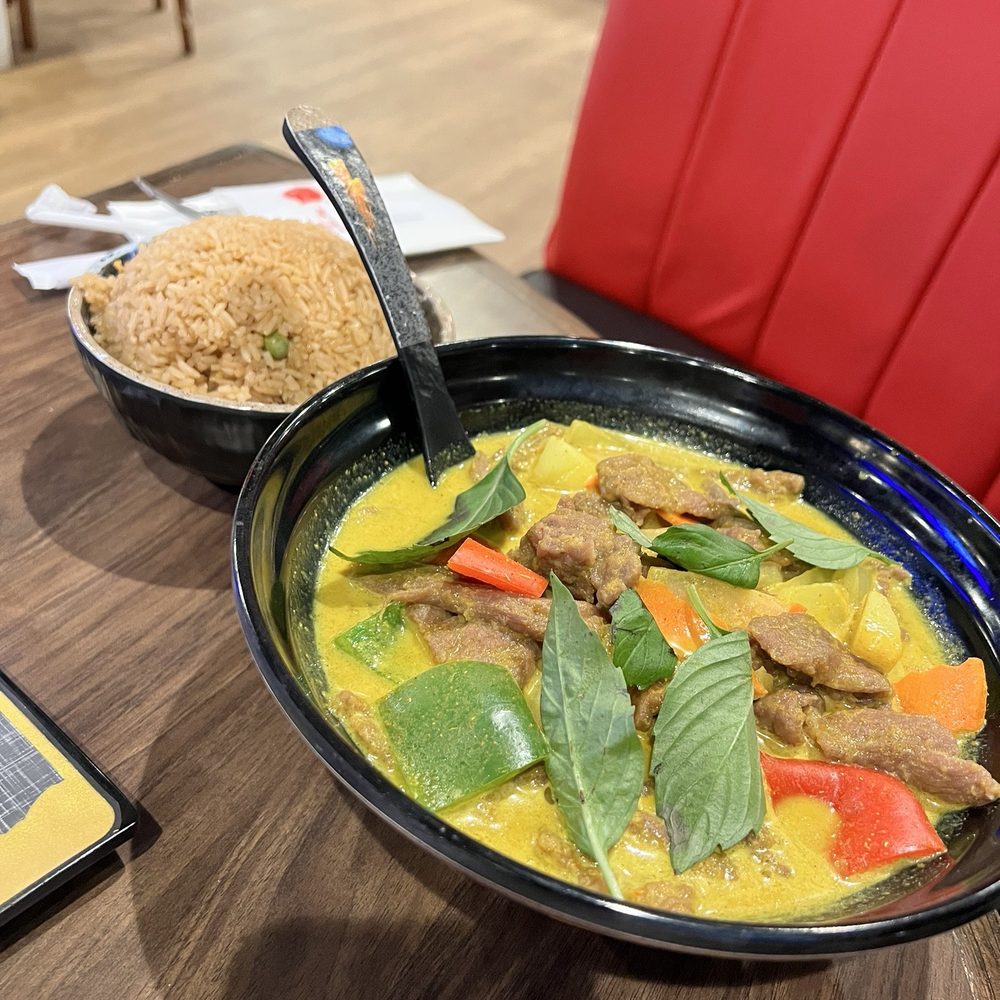 Chou’s Kitchen - Mongolian beef curry - Chinese Near Me - LaGrange, Georgia