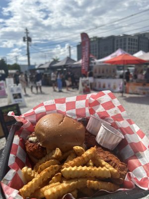 Bro's Hot Chicken by null