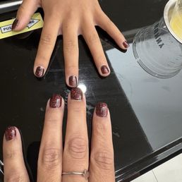 Got matching nails! Kim is the best! Got matching nails! Kim is the best!