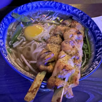 Dzo Viet Eatery - Chicken pho - Vietnamese Near Me - Toronto, Ontario