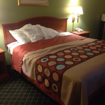 Super 8 by Wyndham Newton - Hotels Near Me - Newton, Iowa Super 8 by Wyndham Newton - Hotels Near Me - Newton, Iowa
