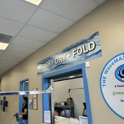 Wavemax Laundry - Front desk