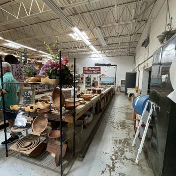 Holland Bowl Mill - Wood shop and display - Arts & Crafts Near Me - Holland, Michigan Holland Bowl Mill - Wood shop and display - Arts & Crafts Near Me - Holland, Michigan