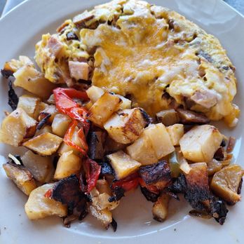 Rainbow Oaks Restaurant - American Near Me - Fallbrook, California