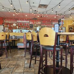 Casa Amigos - Nice mix of seating and a few TVs...a very pleasant place overall!
