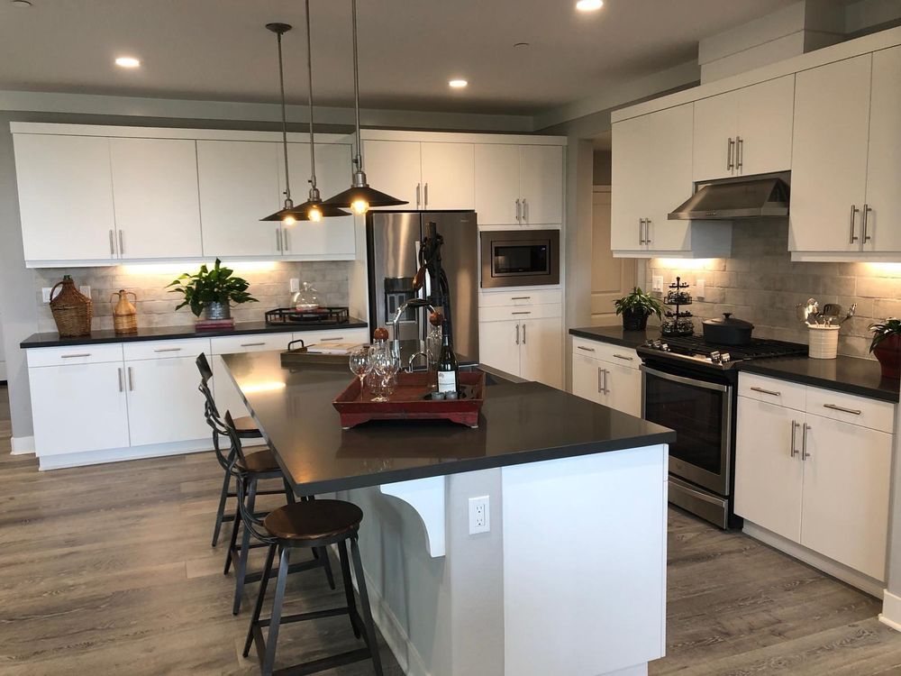 Slide of Dreamliner Construction