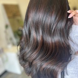 Walk In OKC Hair & Nail Salon - Brunette balayage