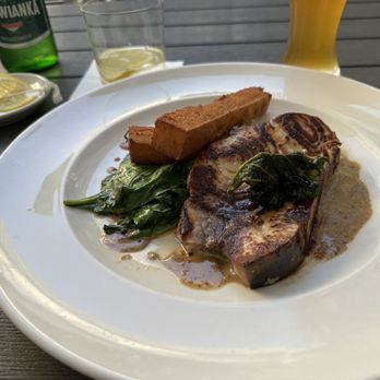 Der Elefant - Fish with polenta and spinach - Seafood Near Me - Warsaw, MZ