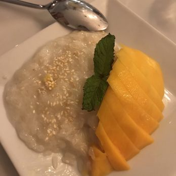 Pom Thai - mango sticky rice - Thai Near Me - Ibiza, PM Pom Thai - mango sticky rice - Thai Near Me - Ibiza, PM